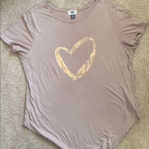 Old Navy heart print tee shirt